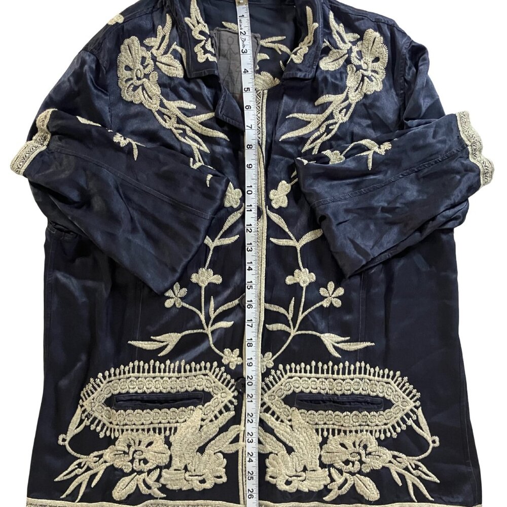 Johnny Was Navy Embroidered Kimono Jacket Size L Boho Chic Art to Wear - Picture 4 of 7